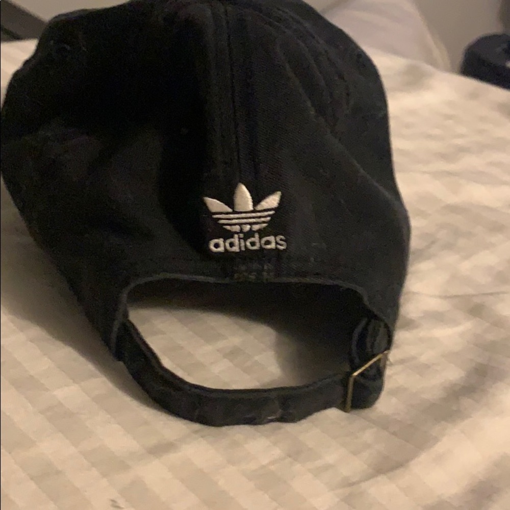 Adidas hat - Picture 2 of 3